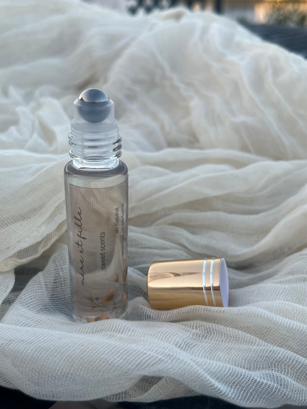 Alluring Roll-on Perfume